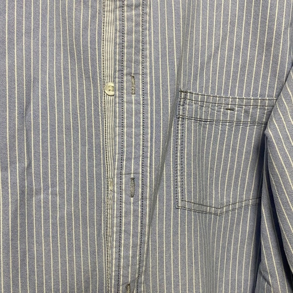 Button down shirt - Picture 2 of 3